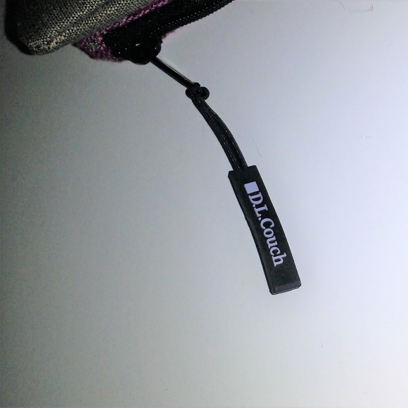 *D.L. Couch Gray with Fuchsia Linear Design Bag - Picture 6 of 6